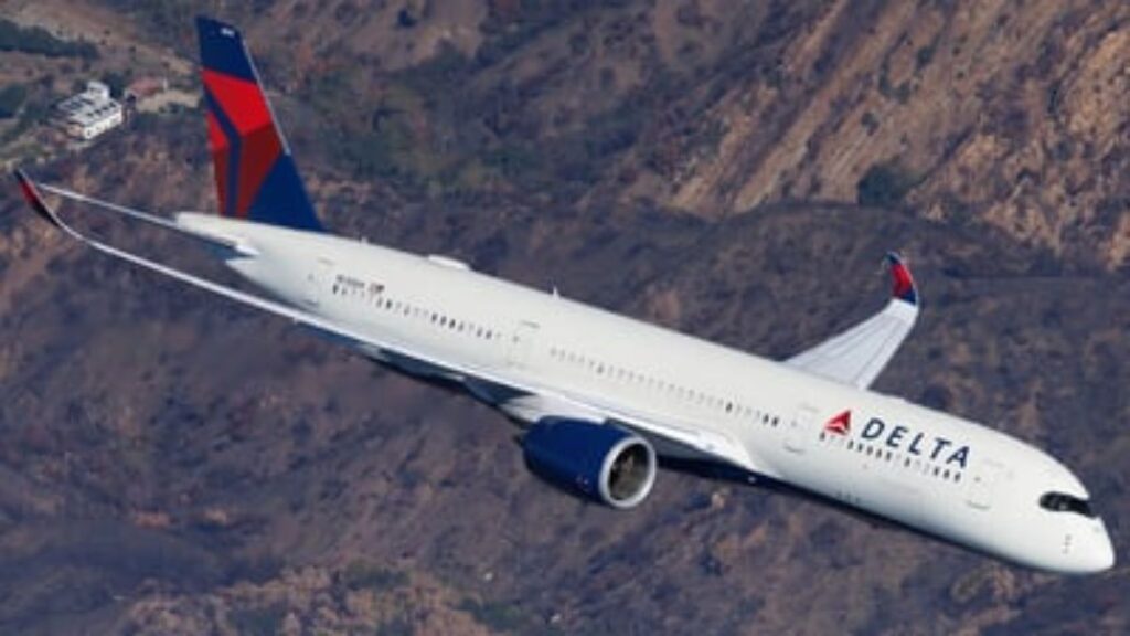 delta flight dl275 diverted lax