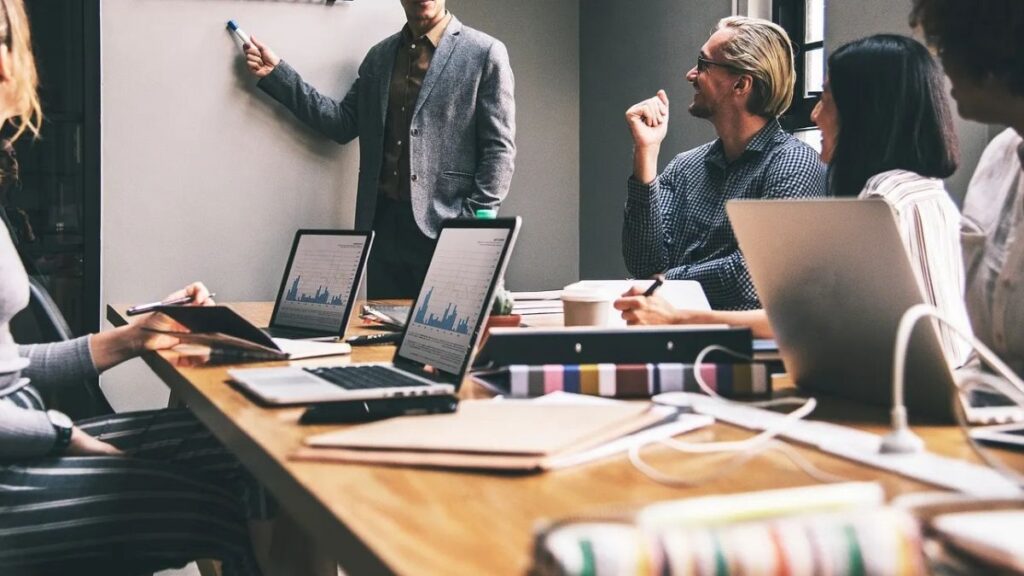 Hellooworl: The First Step into the World of Programming